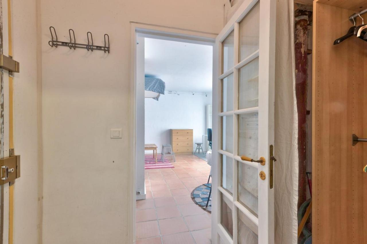 Charming Accommodation For 2 People - Parijs Buitenkant foto